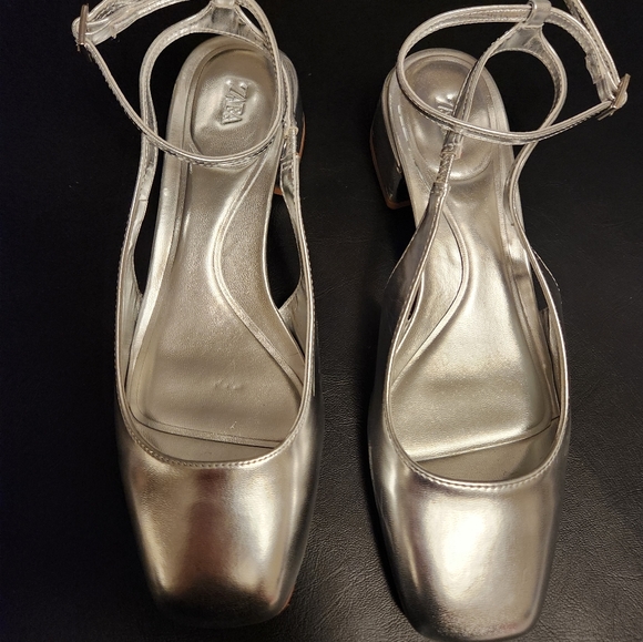 Zara Block Heel Ankle Strap Shoes Silver - Picture 11 of 11